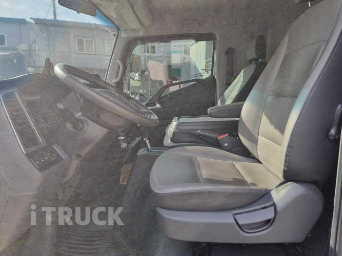 현대 올뉴마이티 2.5톤 냉동탑 9