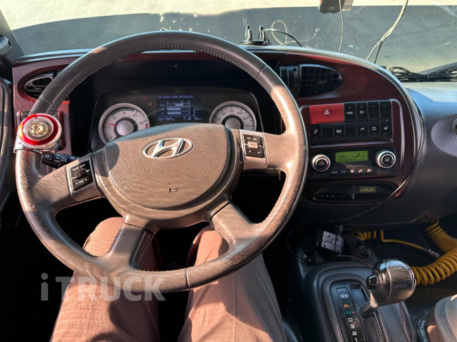 현대 메가트럭 250 단바리 카고 4.5톤 오토 7