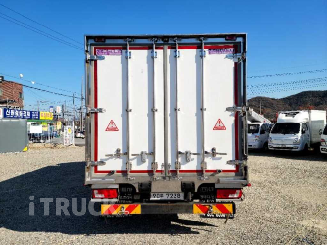 타타대우 더쎈 3.5톤 광폭 냉동탑 투냉 조르다 4