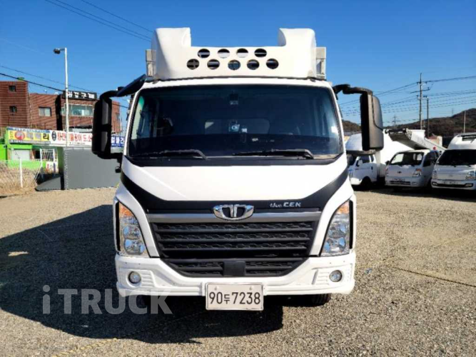 타타대우 더쎈 3.5톤 광폭 냉동탑 투냉 조르다 1