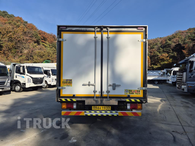 현대 올뉴마이티 3.5톤 광폭 표준탑 슈퍼캡 3