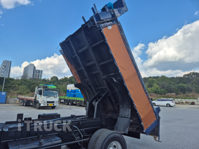 현대 메가트럭 196 중기(건설)덤프 4.5톤 수동 7