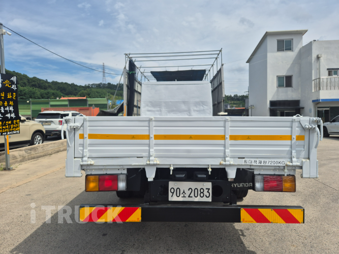 현대 메가트럭 250 앞축 카고 4.5톤 수동 4