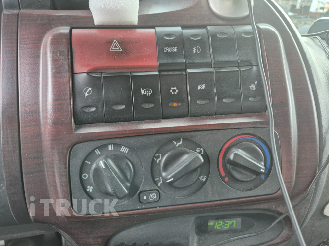 현대 메가트럭 250 단바리 카고 4.5톤 수동 9