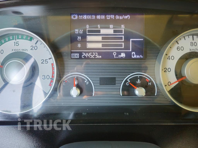 현대 메가트럭 260 단바리 카고 4.5톤 수동 14