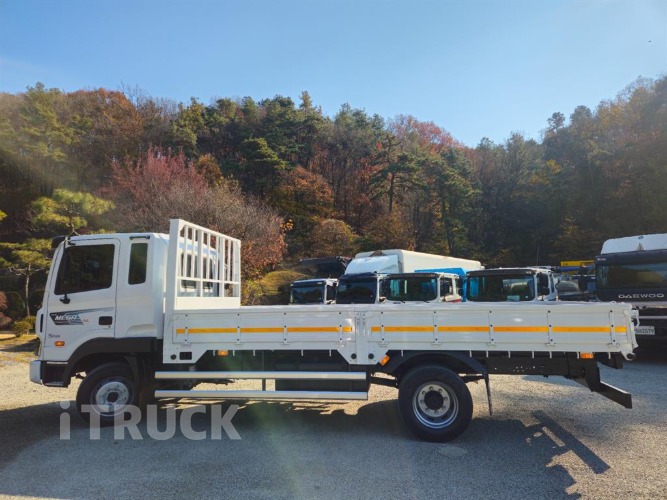 현대 메가트럭 260 단바리 카고 4.5톤 수동 2