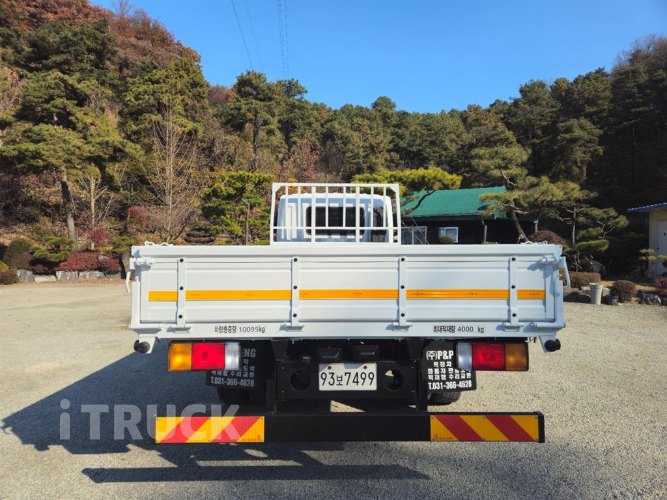 현대 메가트럭 260 단바리 카고 4.5톤 수동 5