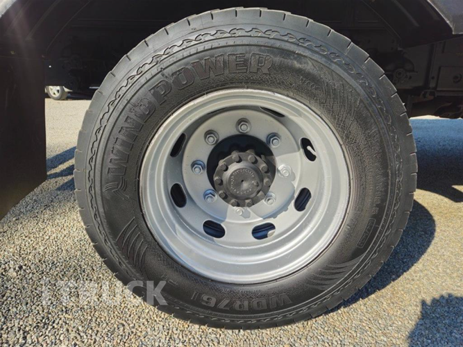 현대 메가트럭 260 단바리 카고 4.5톤 수동 16