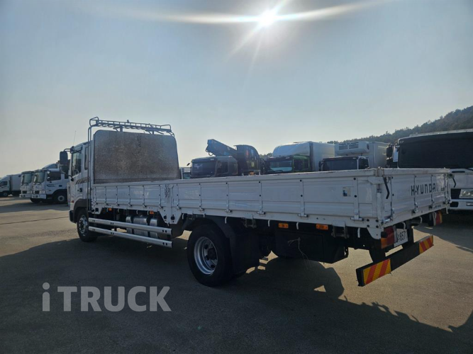 현대 메가트럭 280 단바리 카고 4.5톤 수동 3