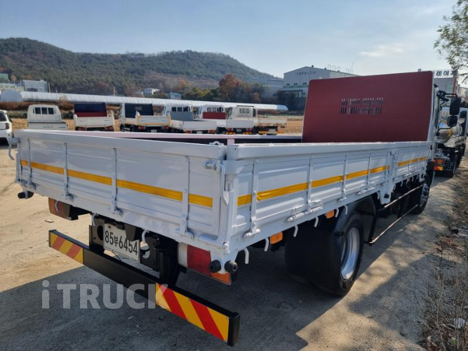 현대 메가트럭 270 단바리 카고 4.5톤 수동 6