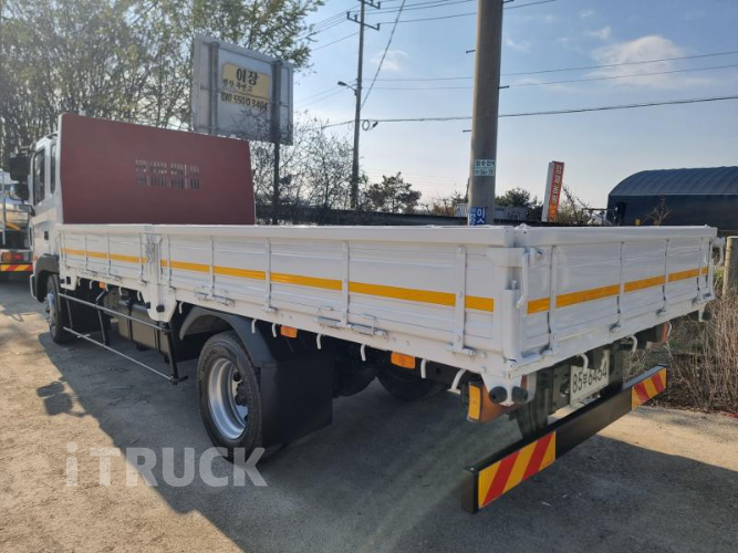 현대 메가트럭 270 단바리 카고 4.5톤 수동 4