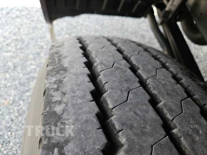 현대 트라고 520 앞축 윙바디 25톤 오토 리타더 10