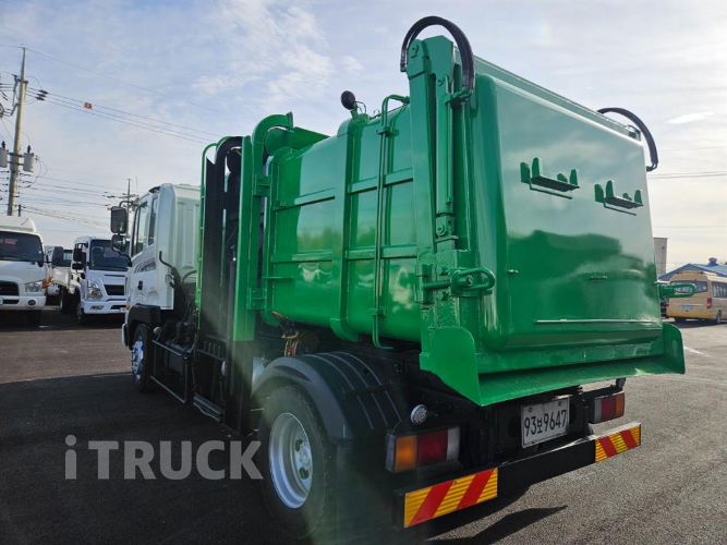 현대 음식물차 메가트럭 4.5톤 덤프식 배출 7