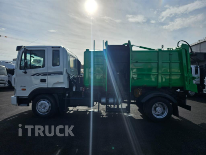 현대 음식물차 메가트럭 4.5톤 덤프식 배출 4