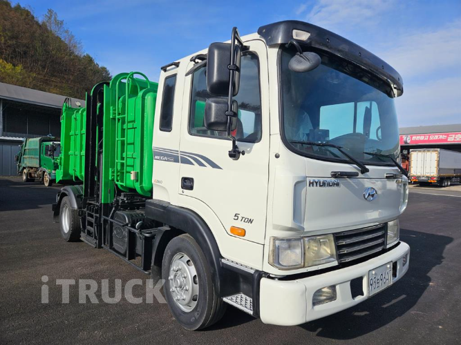 현대 음식물차 메가트럭 4.5톤 덤프식 배출 2