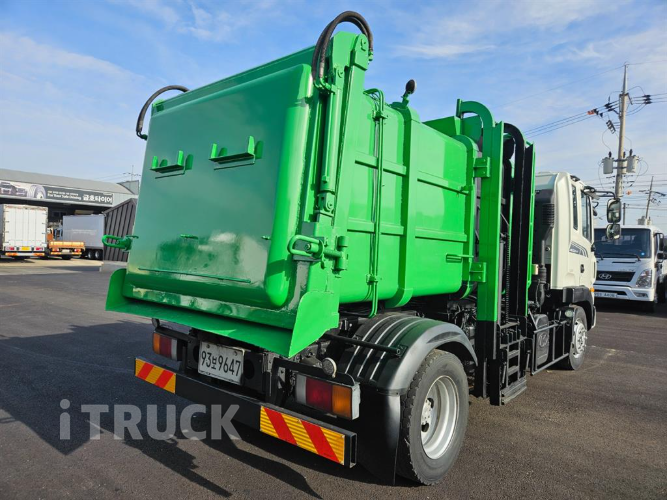 현대 음식물차 메가트럭 4.5톤 덤프식 배출 5