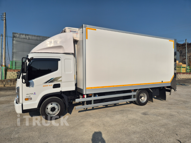 현대 마이티와이드 3.5톤 광폭 냉장탑 2