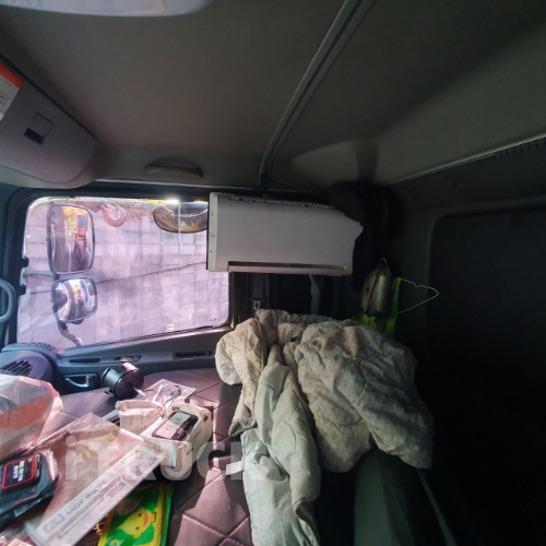 현대 메가트럭 300 후축 냉동윙 8.5톤 오토 9