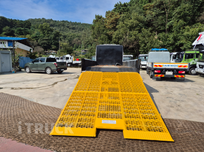 현대 셀프로더 메가트럭 4.5톤 5