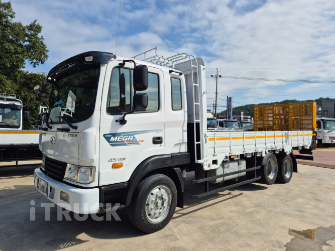 현대 셀프로더 메가트럭 4.5톤 3