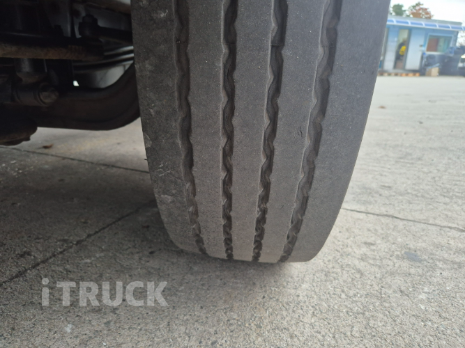 현대 메가트럭 4톤 카고 일반캡 단축 8