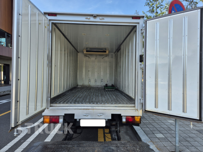 현대 올뉴마이티 2.5톤 냉동탑 6