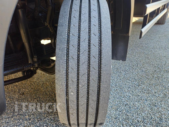 현대 메가트럭 260 단바리 카고 4.5톤 수동 8