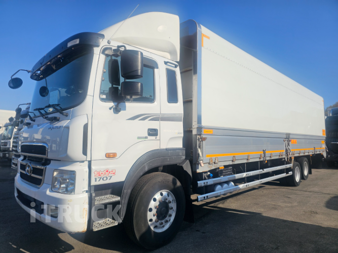 현대 메가트럭 와이드캡 300 후축 윙바디 7.5톤 수동 1