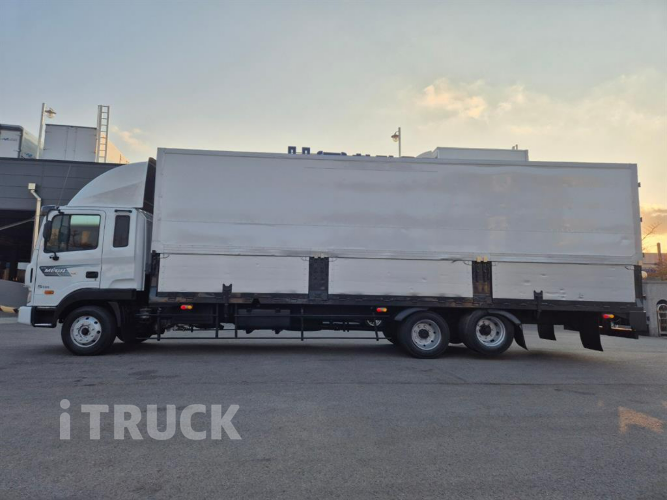 현대 메가트럭 250 후축 윙바디 4.5톤 수동 5