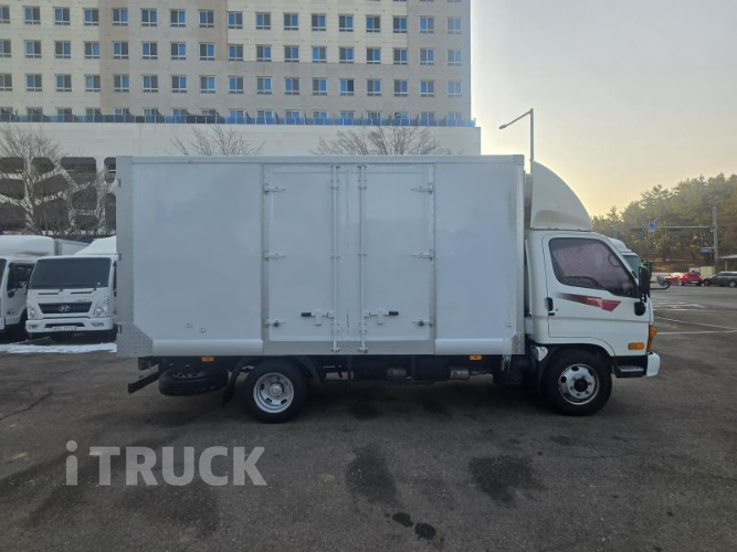 현대 마이티큐티 2.5톤 냉동탑 2