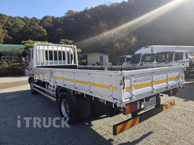 현대 메가트럭 280 단바리 카고 5톤 수동 5