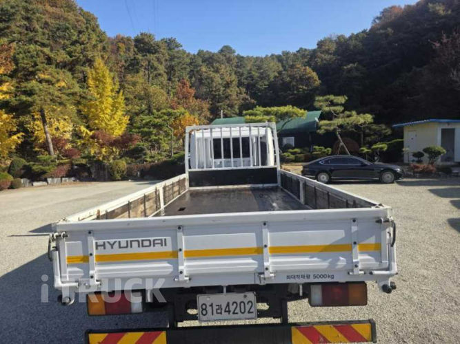 현대 메가트럭 280 단바리 카고 5톤 수동 10