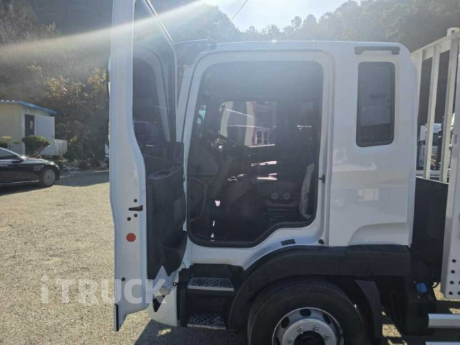 현대 메가트럭 280 단바리 카고 5톤 수동 9