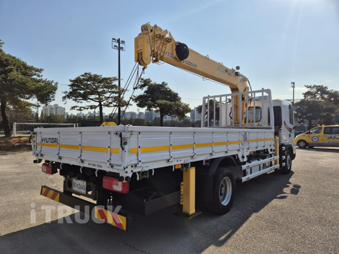 현대 카고크레인 수산746L 파비스 5톤 7