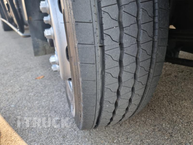 현대 메가트럭 270 단바리 카고 4.5톤 수동 9