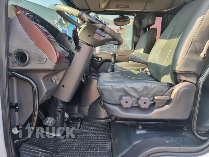 현대 메가트럭 270 단바리 카고 4.5톤 수동 7