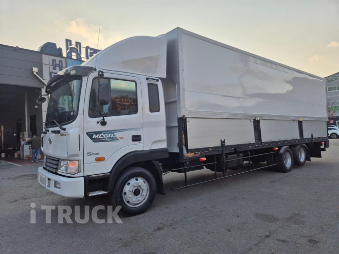 현대 메가트럭 250 후축 윙바디 4.5톤 수동 4