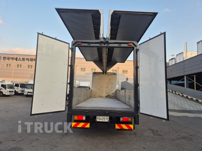 현대 메가트럭 250 후축 윙바디 4.5톤 수동 9