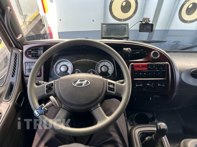 현대 메가트럭 250 후축 윙바디 4.5톤 수동 11