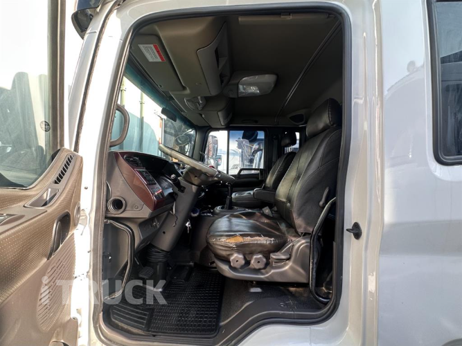 현대 메가트럭 250 후축 윙바디 4.5톤 수동 11