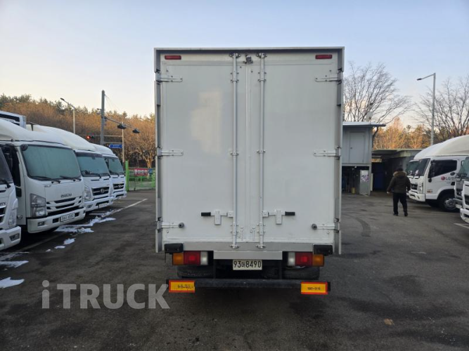 현대 마이티큐티 2.5톤 냉동탑 4