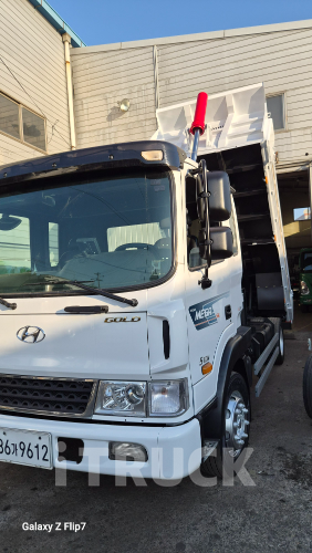 현대 메가트럭 280 중기(건설)덤프 5.6톤 수동 9