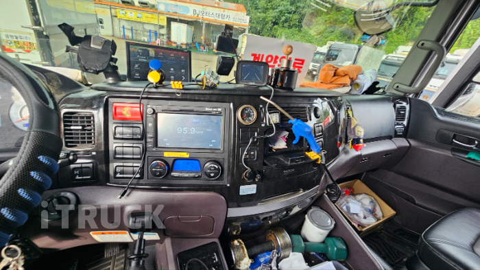 타타대우 프리마 420 후축 윙바디 14톤 오토 8