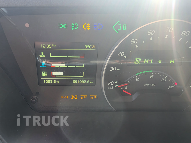 볼보 탱크로리 FM 수동 7