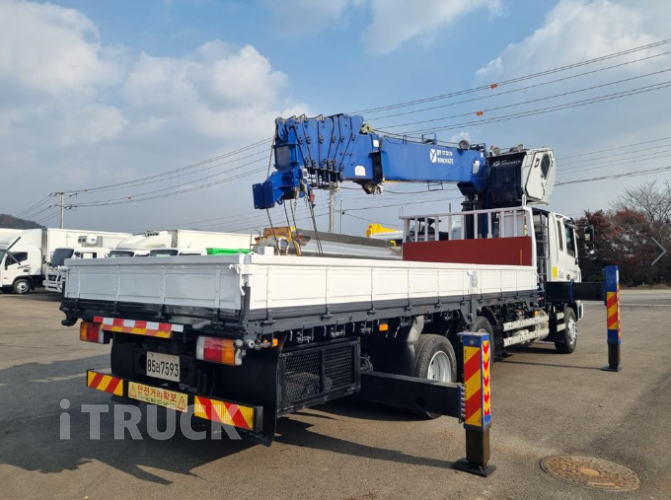 현대 카고크레인 동양 메가트럭 5톤 11