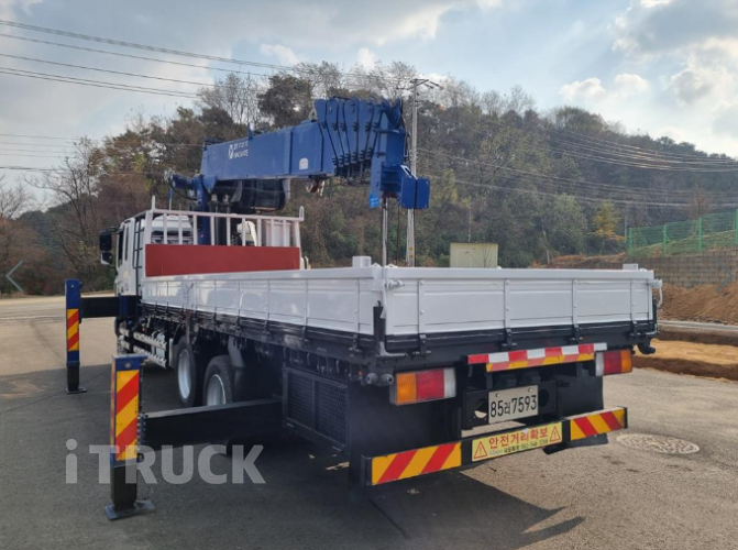 현대 카고크레인 동양 메가트럭 5톤 12