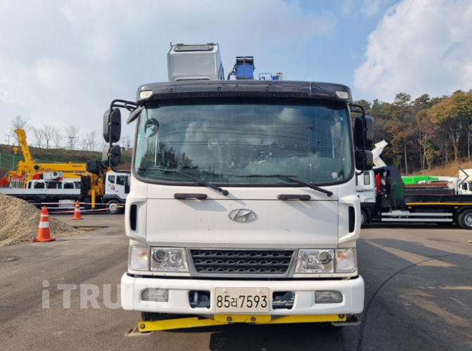 현대 카고크레인 동양 메가트럭 5톤 2