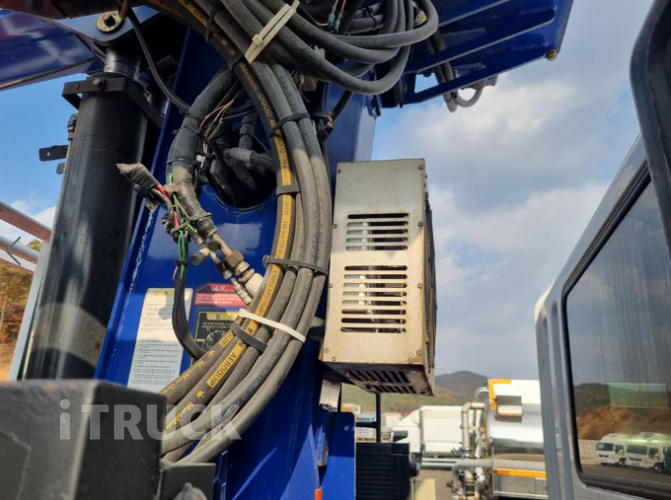 현대 카고크레인 동양 메가트럭 5톤 13