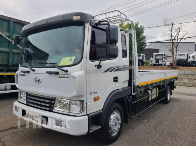 현대 메가트럭 280 단바리 카고 5톤 수동