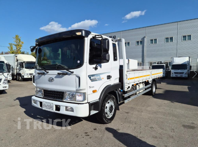 현대 메가트럭 280 단바리 카고 5톤 수동 0